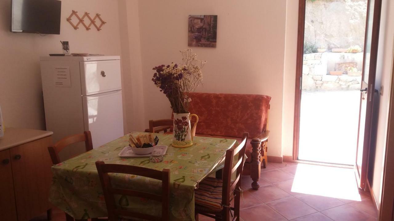 Casa Lucia Campagna Relax Pension Dorgali Buitenkant foto